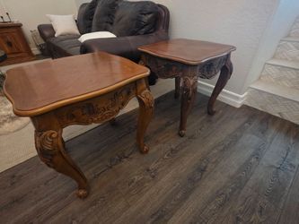 Set of 2 Coffee / Side Tables