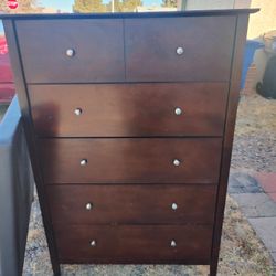 5 Drawer Chest 
