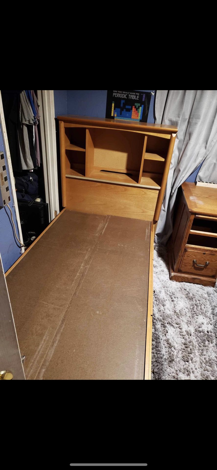 Complete all oak matching Twin Bedroom Set $550 Obo Cash Only
