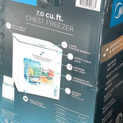 Chest Freezer 7 Cubic Feet Read Description Below And On Photo For Details 69 Pounds 
