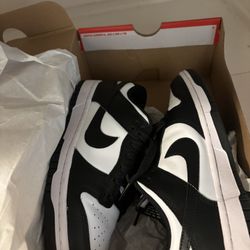 Nike Dunk Low Panda Women Size 7.5