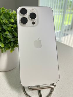 iPhone 15 pro max 256gb unlocked