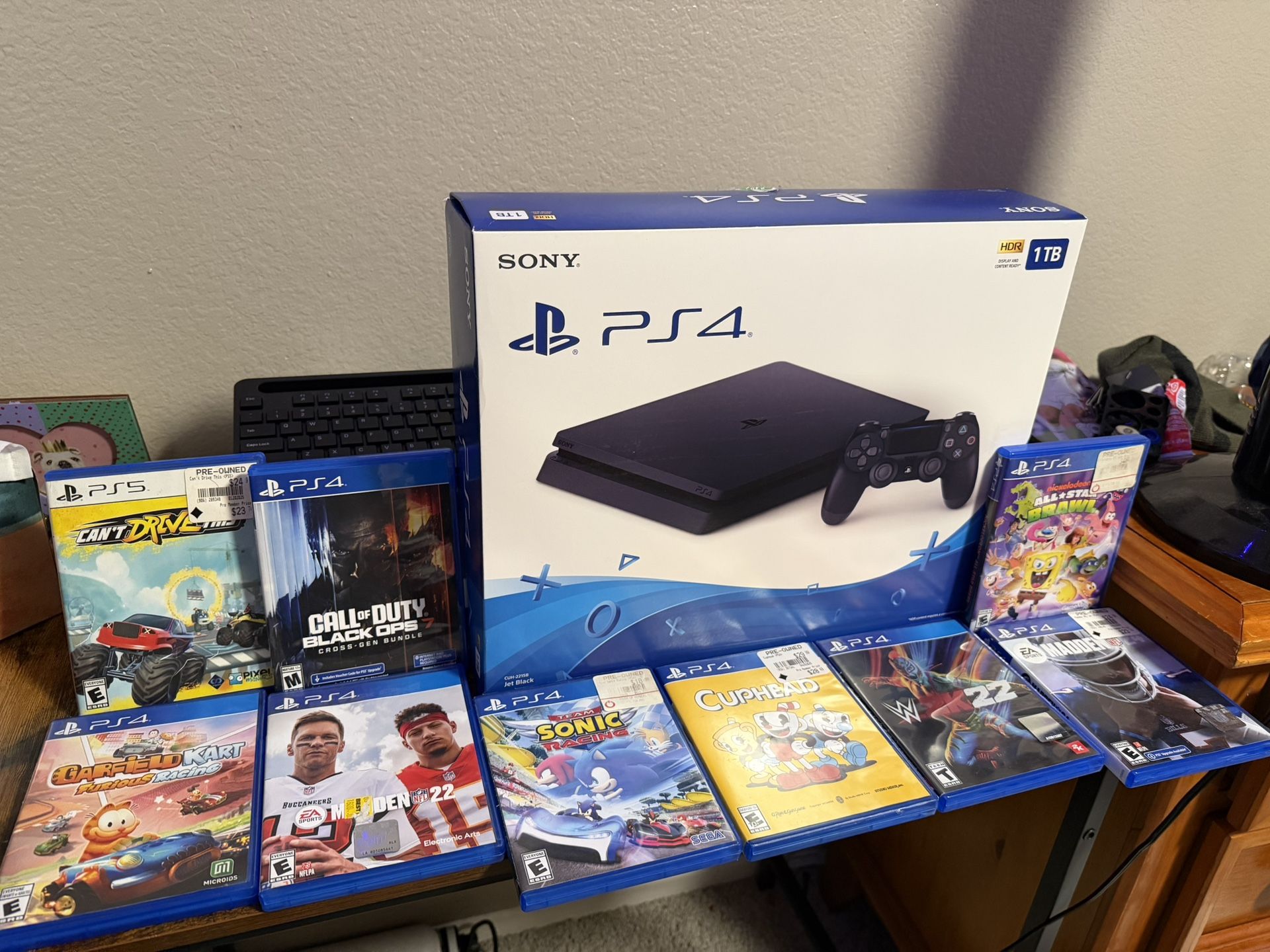 PS4 & 9 Games