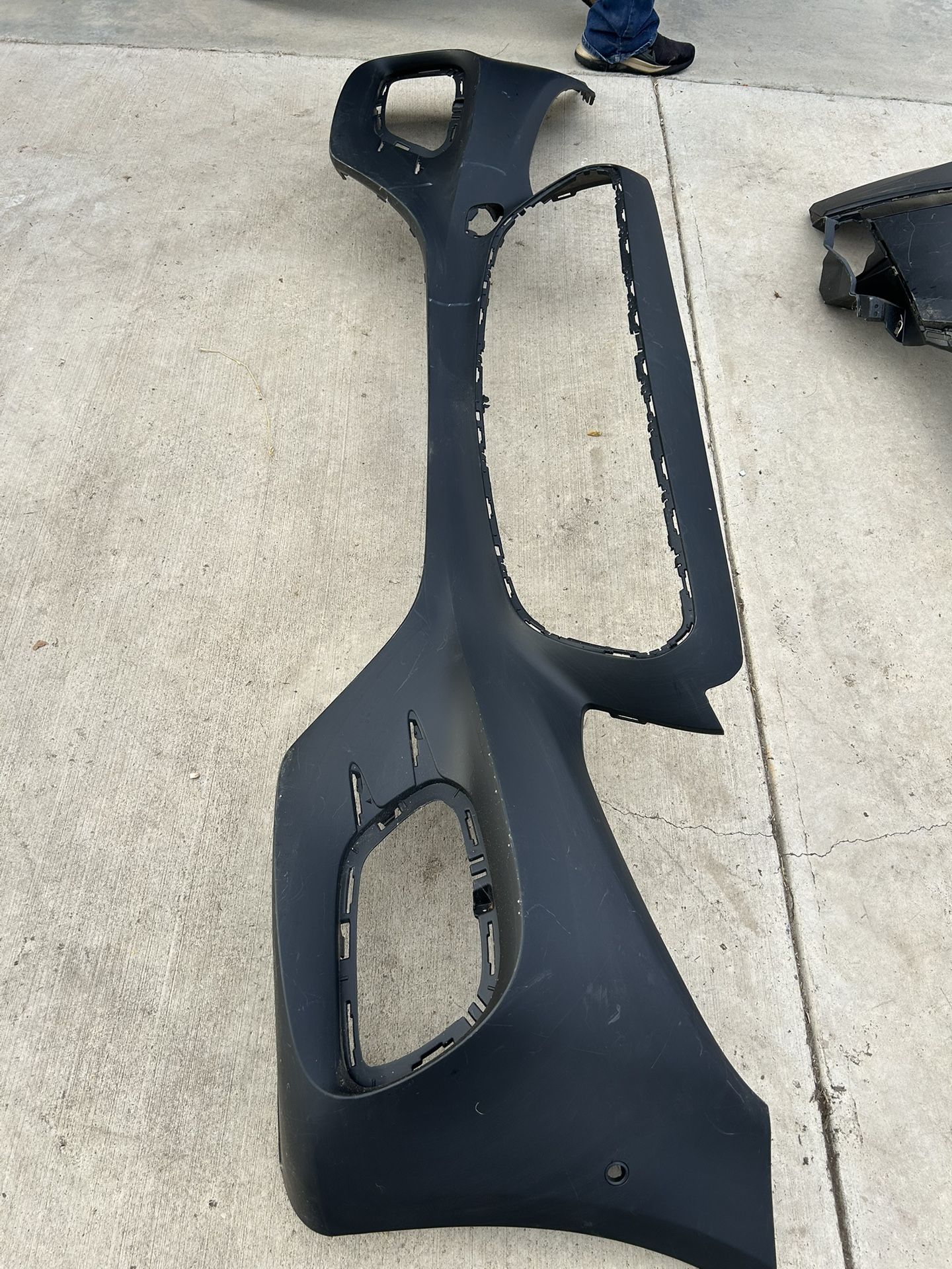 Mercedes benz e350 e300 E class front bumper 2017 and 2018 ans 2019 and 2020