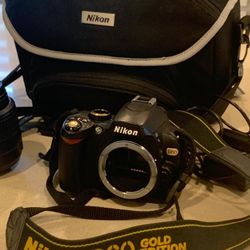  Nikon D60 Camera Gold Edition 