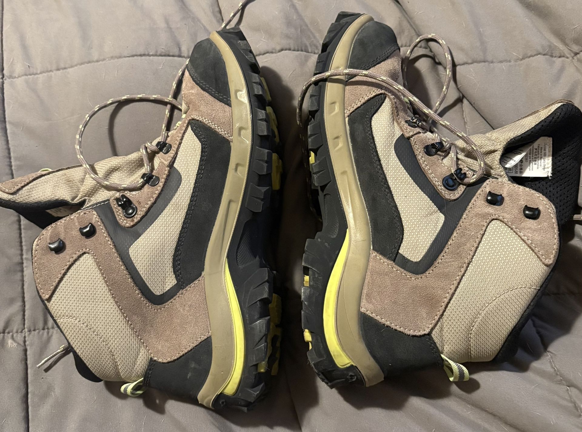 Women’s Hiking 🥾 Boots