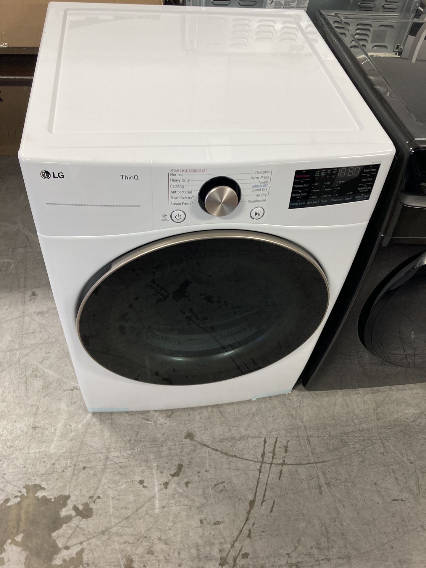 LG ThinQ Front Load Gas Dryer 