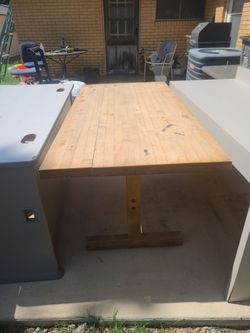 Wooden Work Bench