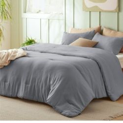 7 Piece Full Size Bedding $40