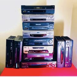 Lots of Tested VHS players for cheap