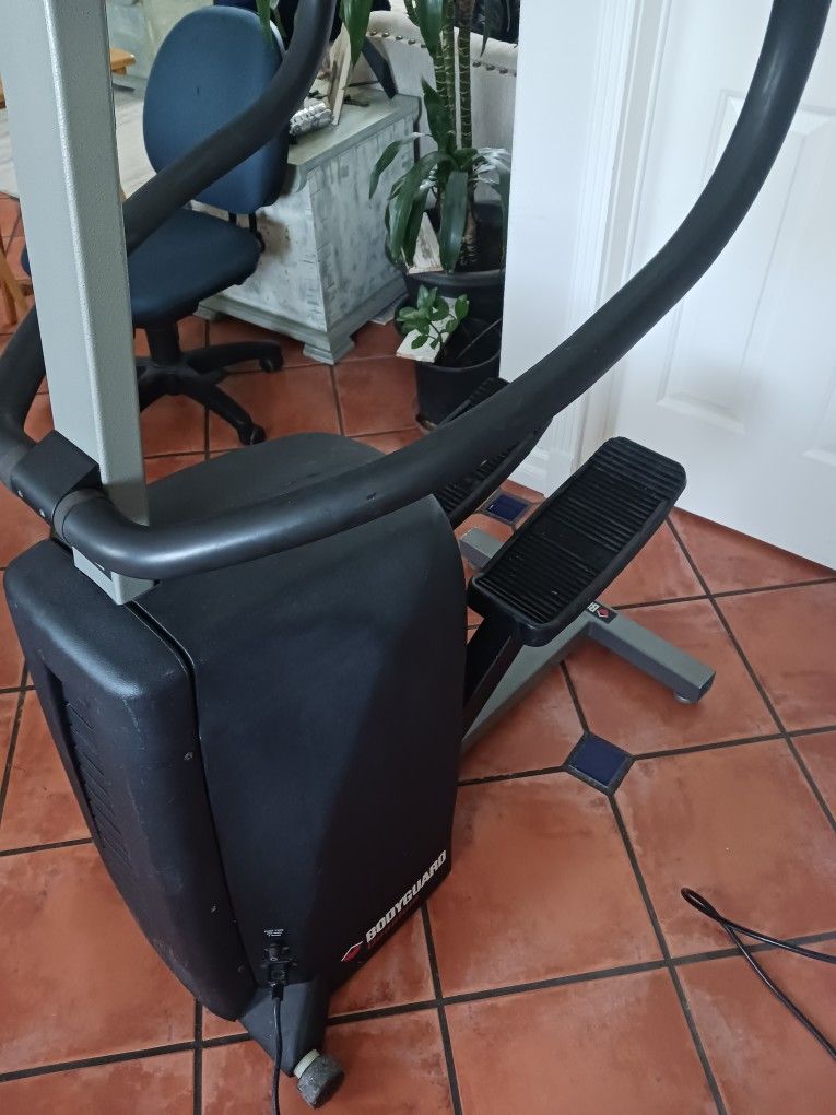 Bodyguard Quantum Stair Stepper 200 for Sale in Anaheim, CA OfferUp
