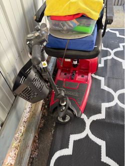 Go Go Three Wheel Scooter