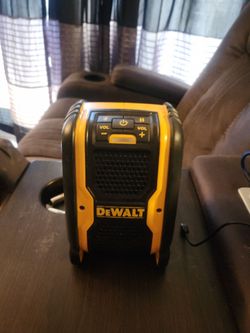 Dewalt battery operated speaker