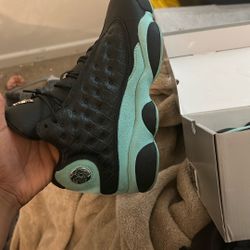 Size 7 Jordans 