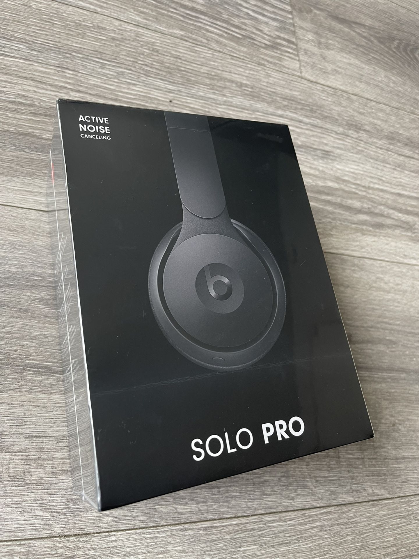 Beats Solo Pro dr.dre (brand New)