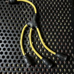 3-OUTLET LOCKING EXTENSION CORD ADAPTER pigtail