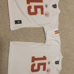 Brand New Youth Xl And Youth Large Mahomes Jersey