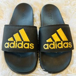 Adidas Women’s Slides Size 6