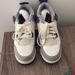 Jordan 4s