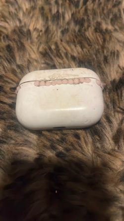 Old AirPod pros 1 case