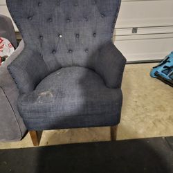 Tufted Wingback Accent Chair – Blue Linen Look