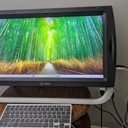 ZSpace AIO computer Intel i3-7300, 16GB RAM, 256GB SSD, 2GB GPU Radeon Pro WX 3100