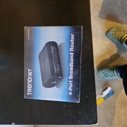Trendnet 4 Port Rout Sealed Box