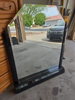 Dresser mirror