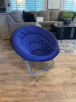 Kids bucket chair