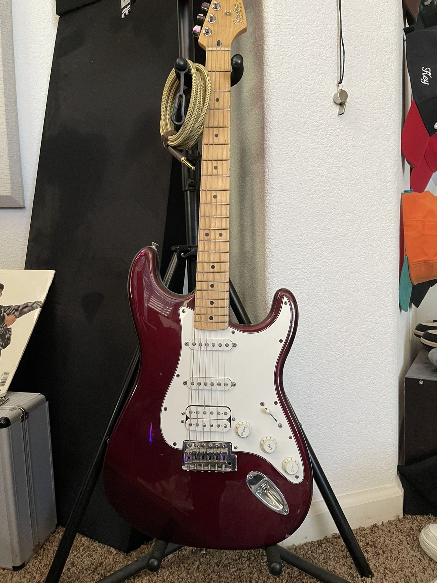 Fender MIM Strat and Fender Mustang LT50 Amp