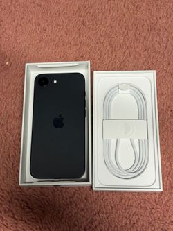Apple Iphone 16E  Cricket Only