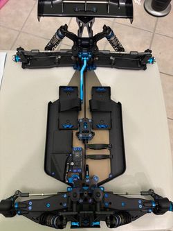 team associated rc8t4e 1/8 truggy