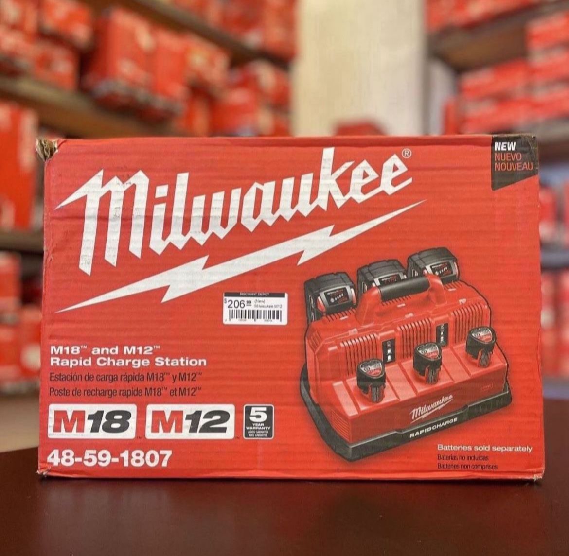 MILWAUKEE M18  M12 RAPID CHARGE STATION 48-59-1807 for Sale in Henderson,  NV OfferUp
