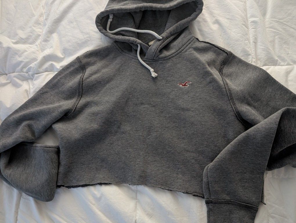 Hollister Gray Sweater 