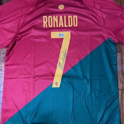 Cristiano Ronaldo signed Portugal jersey W/COA