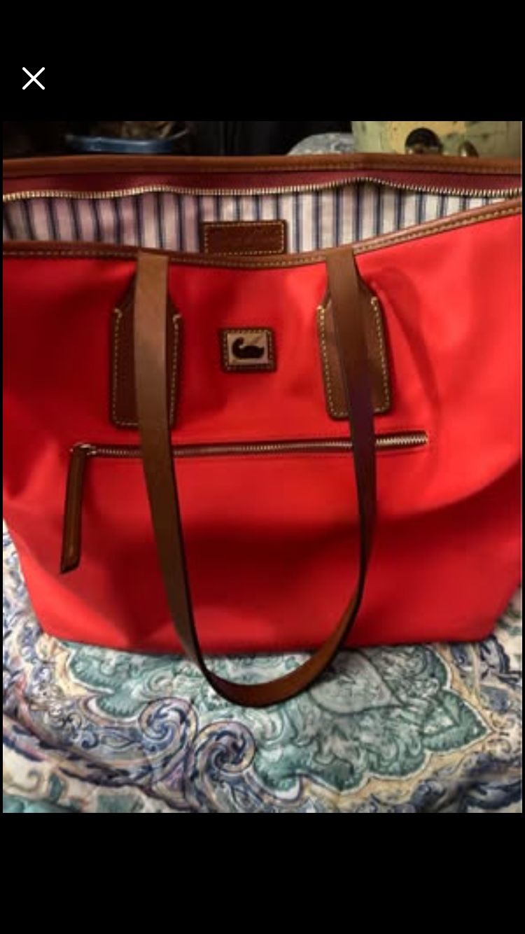 Dooney & Bourke