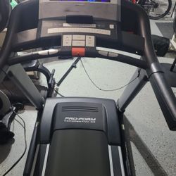 PRO-FORM PERSPECTIVE ES Treadmill
