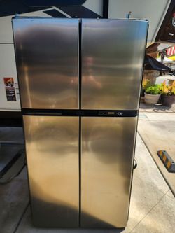 NORCOLD MODEL 2118