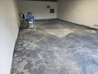 EPOXY FLAKES FLOOR