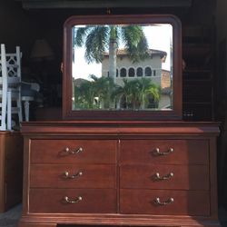 Wood Dresser with Mirror 