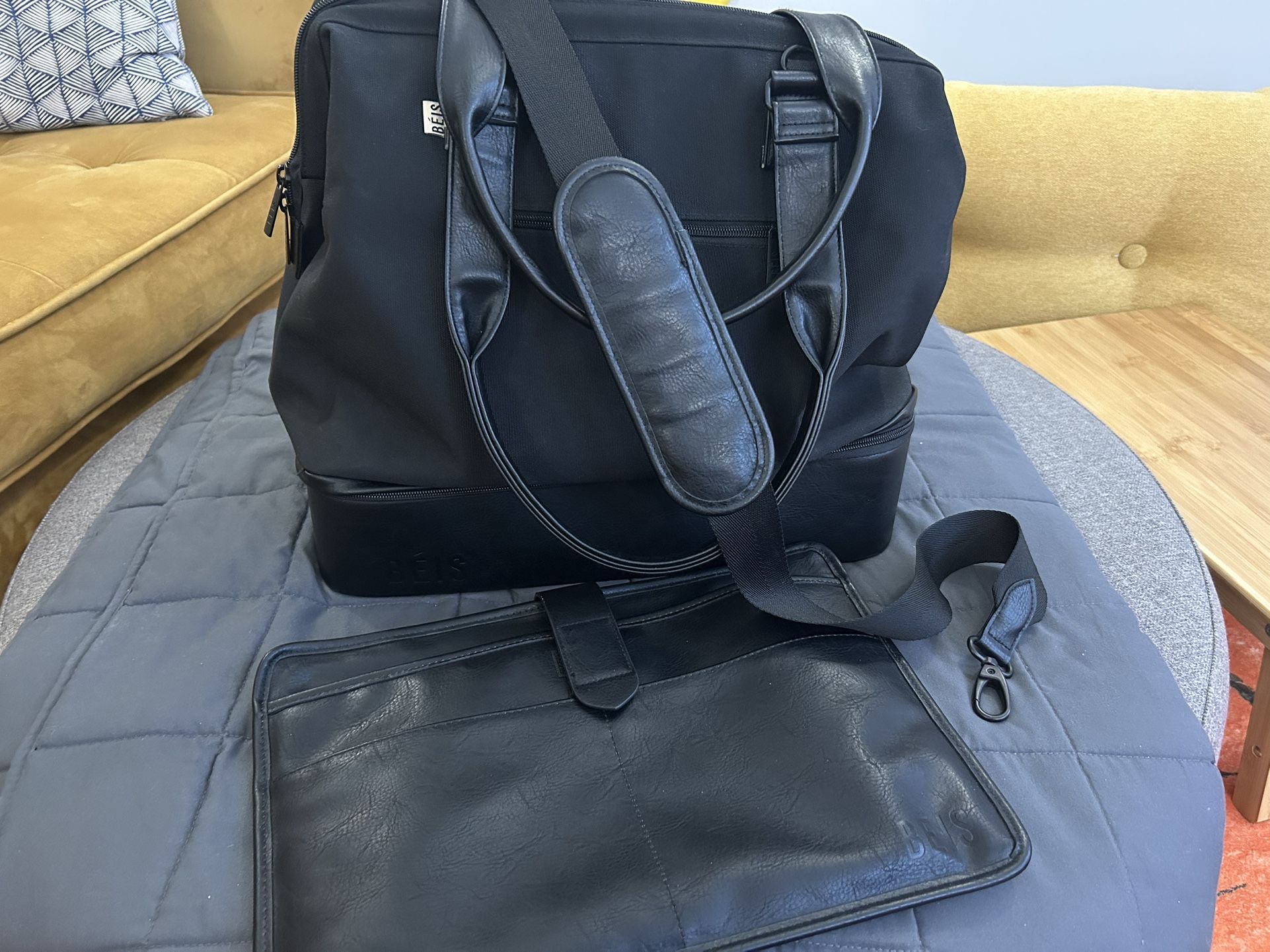 BEIS The Convertible Weekender Bag