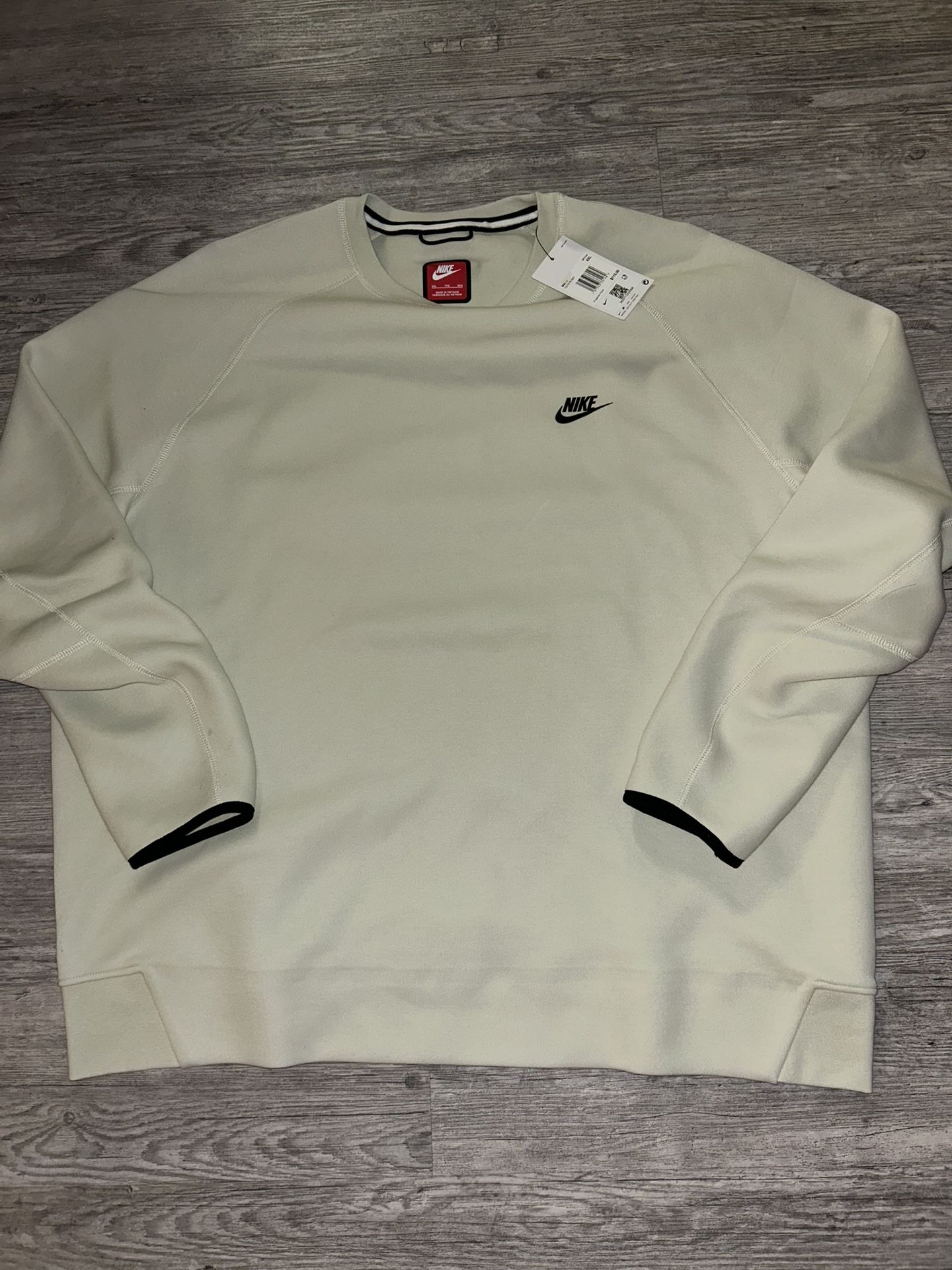 New Nike Tech Set  XXL