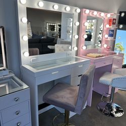 LED Vanity Table Desks, Mirrors & Shelves For Beauty Room — Buy Now Pay Later 