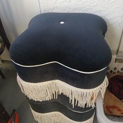  Jennifer Taylor Yolanda 24" Accent Ottoman  