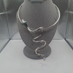 Sanke Choker Necklace Set 