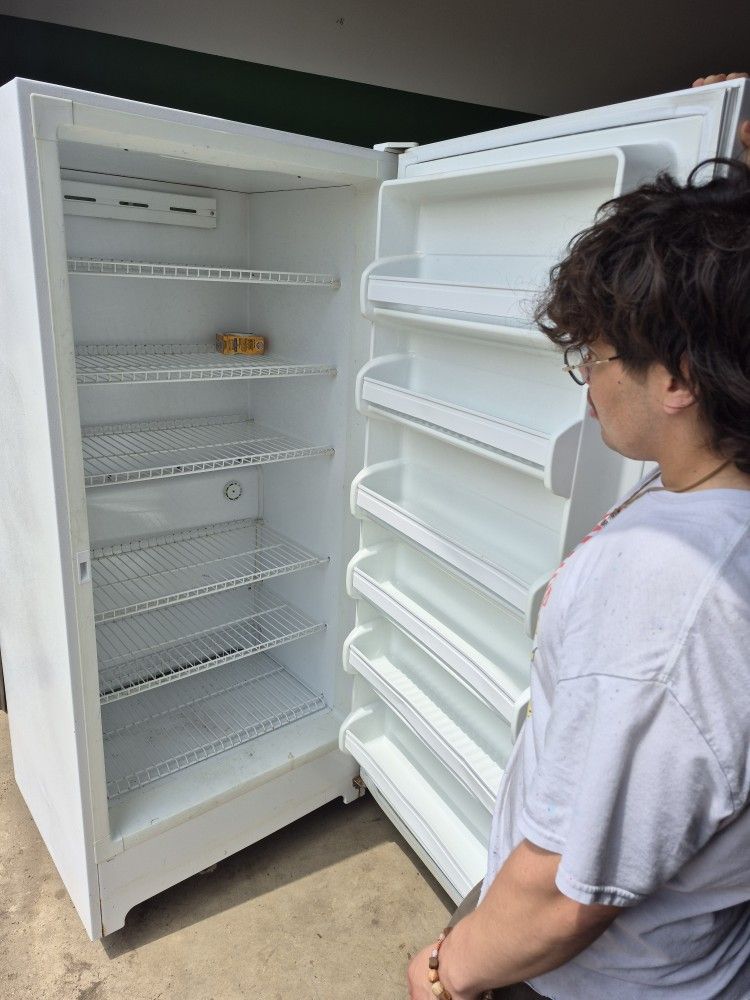 Frigidaire Refrigerator