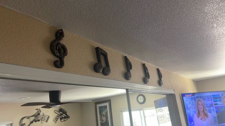 Music notes heavy￼
