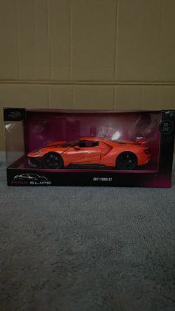 Jada Pink Slips 2017 Ford GT Die-Cast Car