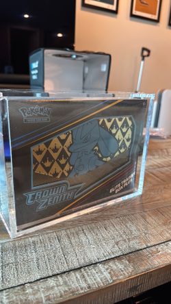 Pokemon Center Crown Zenith ETB