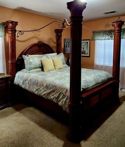 4 piece Bedroom set